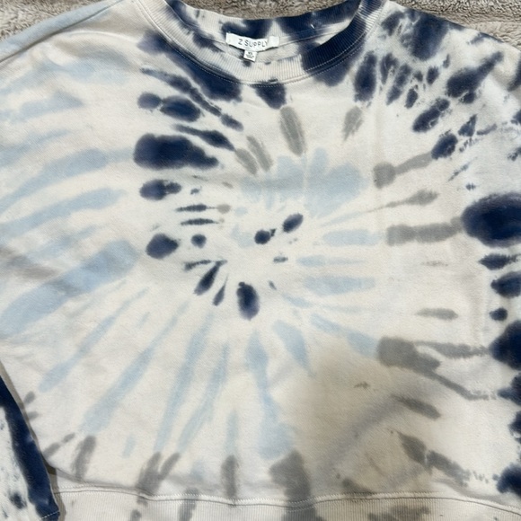 Cropped Summer Sweatshirt - Picture 3 of 5